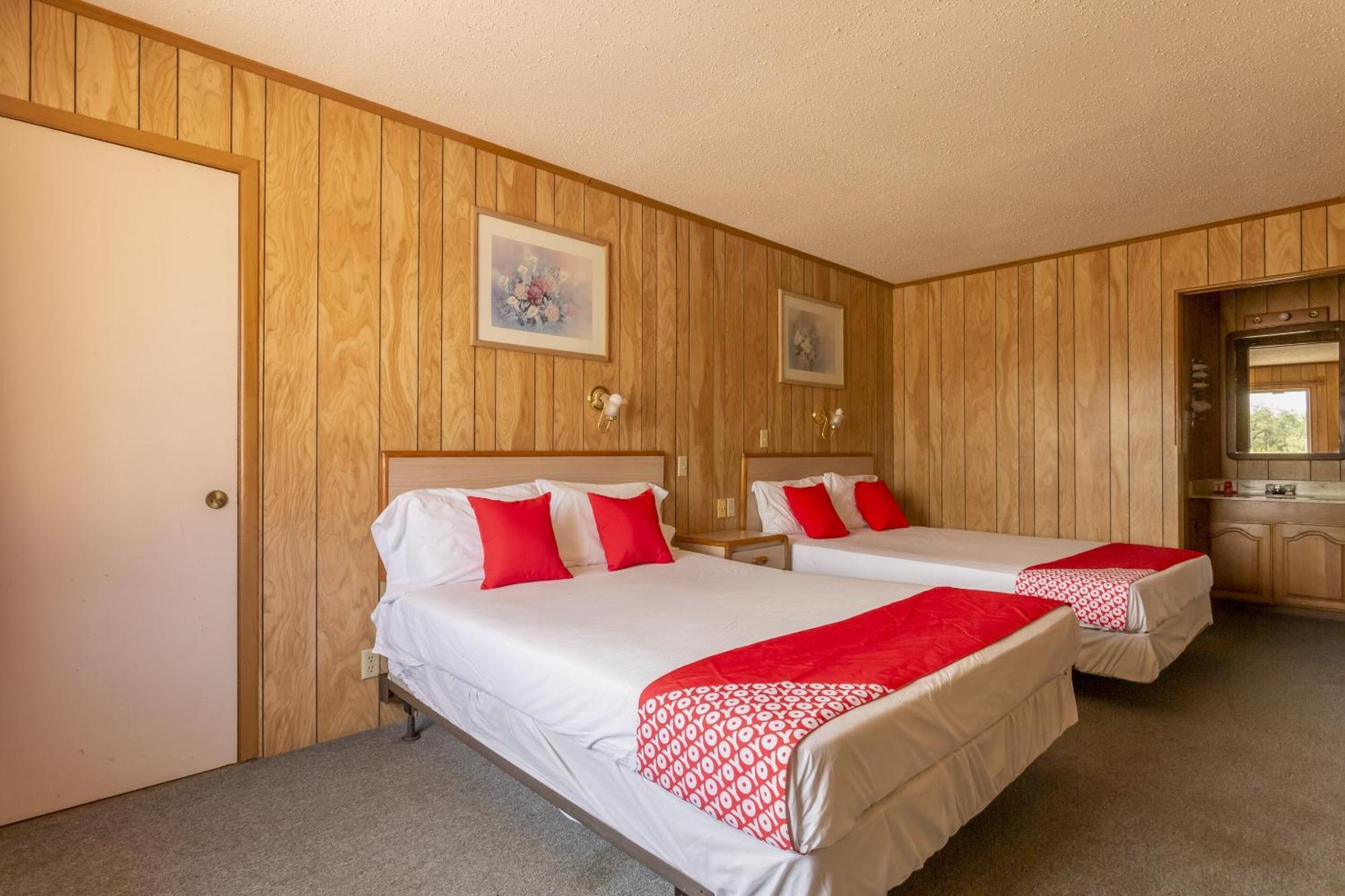 Oyo Hotel Breckenridge Tx Hubbard Creek Lake ภายนอก รูปภาพ