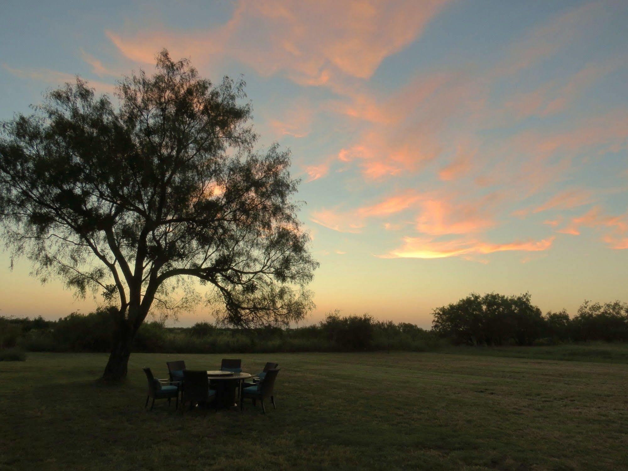 Oyo Hotel Breckenridge Tx Hubbard Creek Lake ภายนอก รูปภาพ